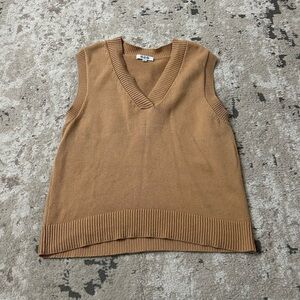 525 America Camel Tan Academia Sweater Vest Size Medium